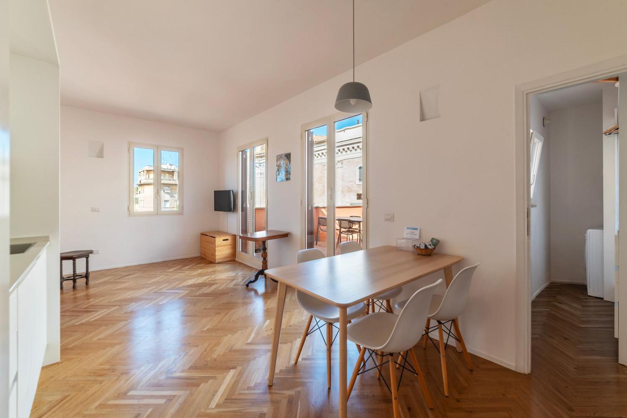 Apartment With Terrace In Via Del Pellegrino - FromhometoРим Екстер'єр фото